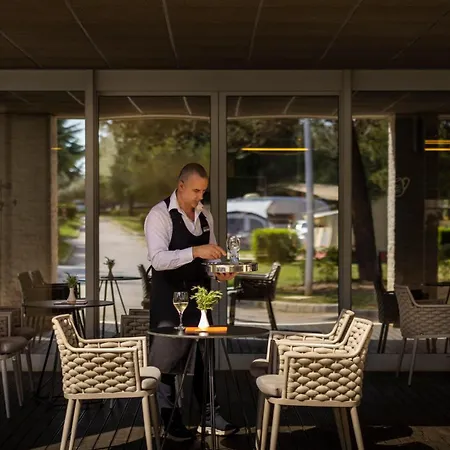 营地 Maistra Porto Sole Pitches 弗尔萨尔