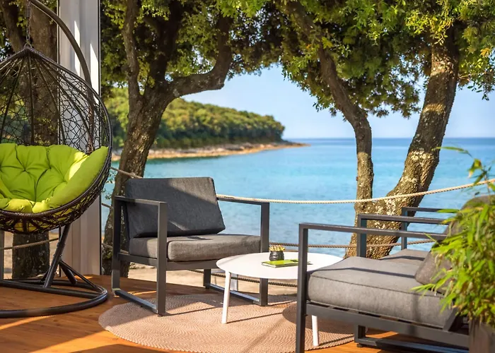 캠프장 Maistra Porto Sole Pitches 브르사르