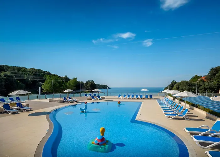 캠프장 Maistra Porto Sole Pitches 브르사르