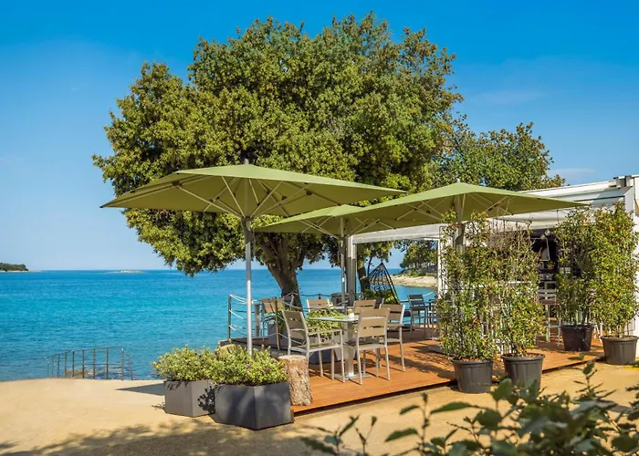 Maistra Porto Sole Pitches 캠프장 브르사르